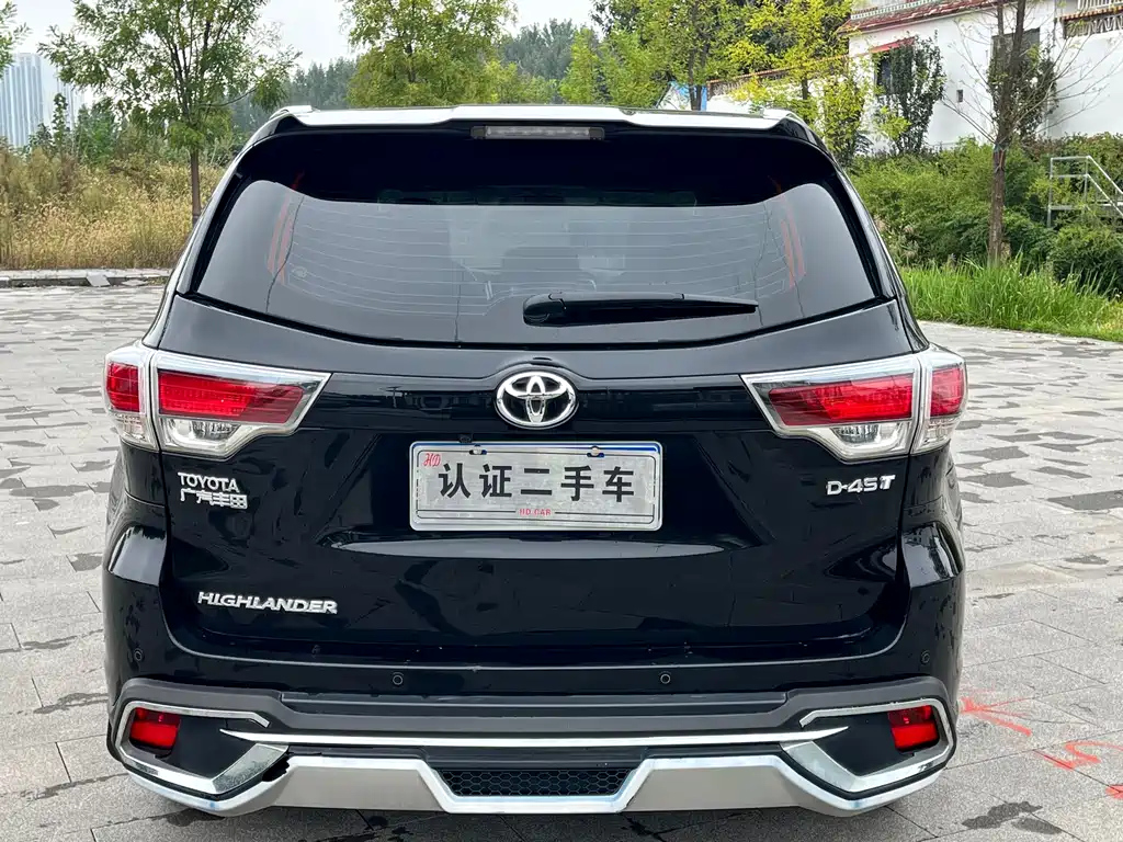 TOYOTA HIGHLANDER 2017