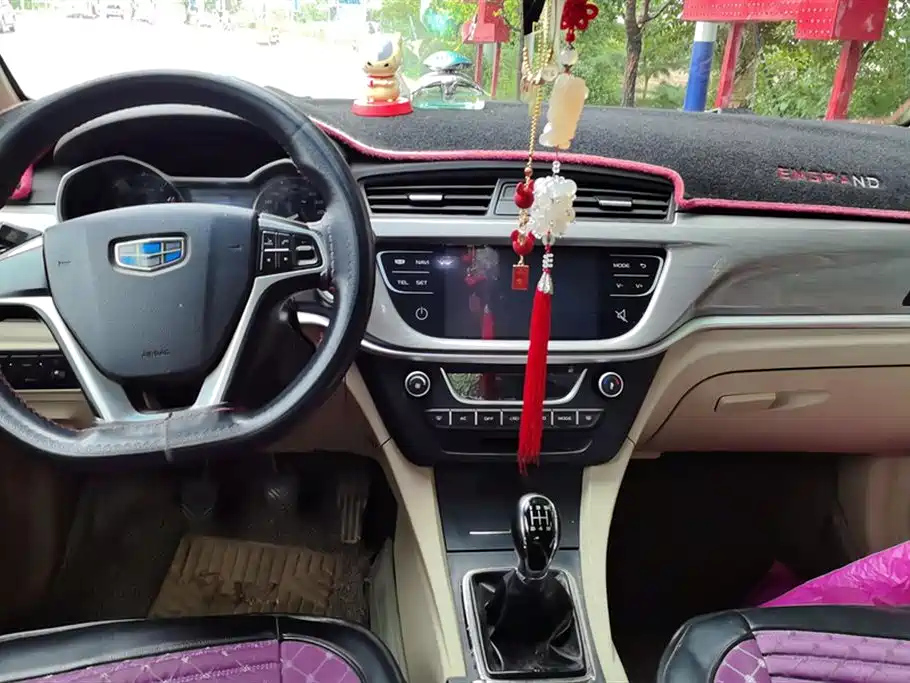 GEELY AUTO EMGRAND 2016