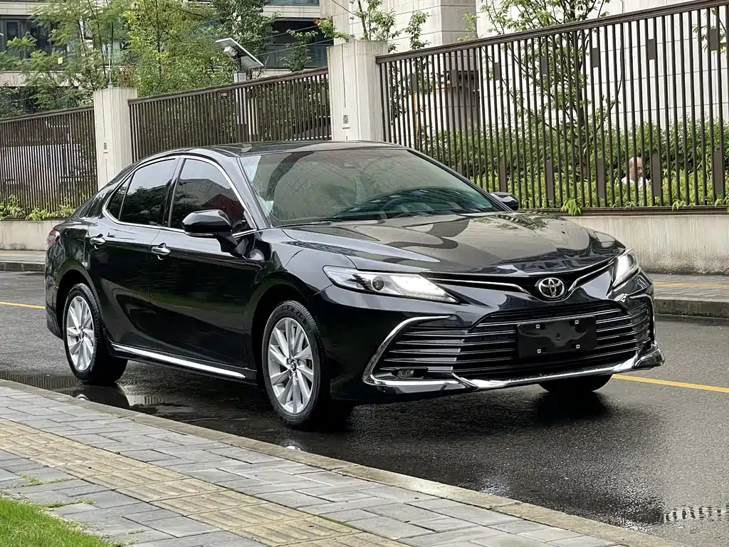 TOYOTA CAMRY 2023