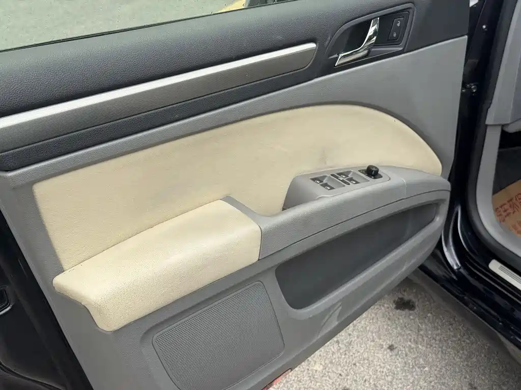 SKODA SUPERB 2013