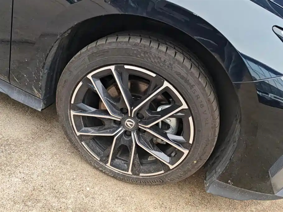 CHANGAN UNI-V SMART IDD 2024