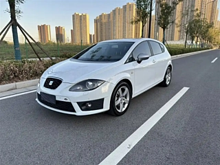 Заказать SEAT LEON