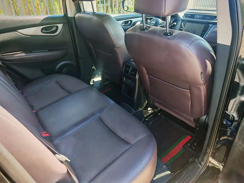 NISSAN QASHQAI 2019
