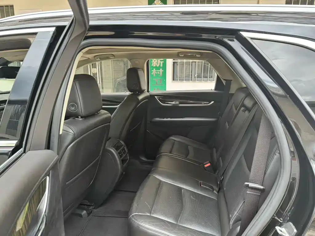 CADILLAC XT5 2018