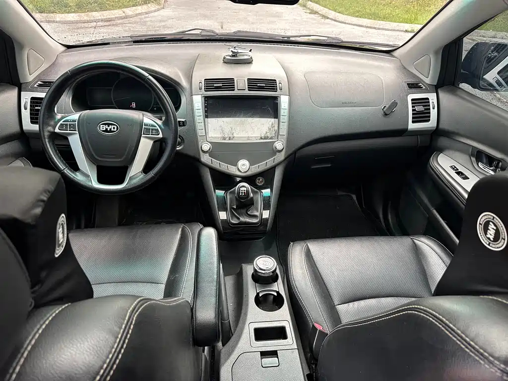 BYD S6 2014