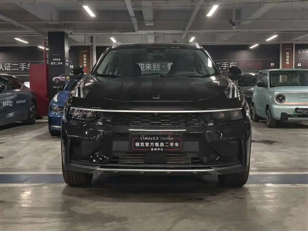 LYNK&CO 01 2023