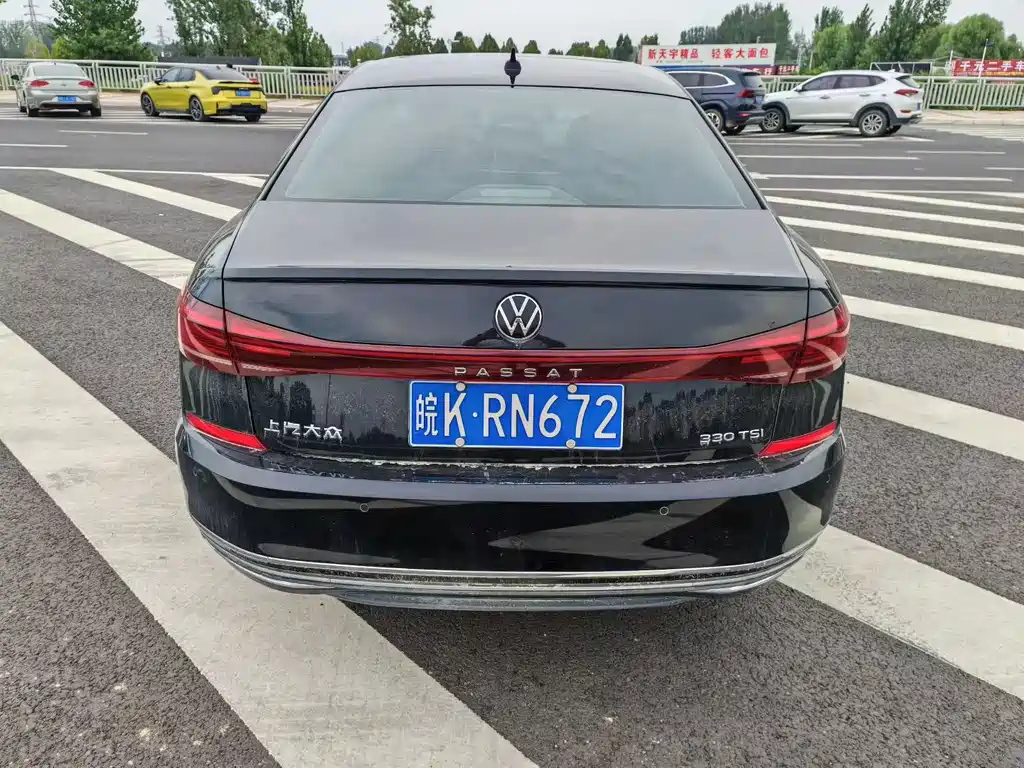 VOLKSWAGEN PASSAT 2022