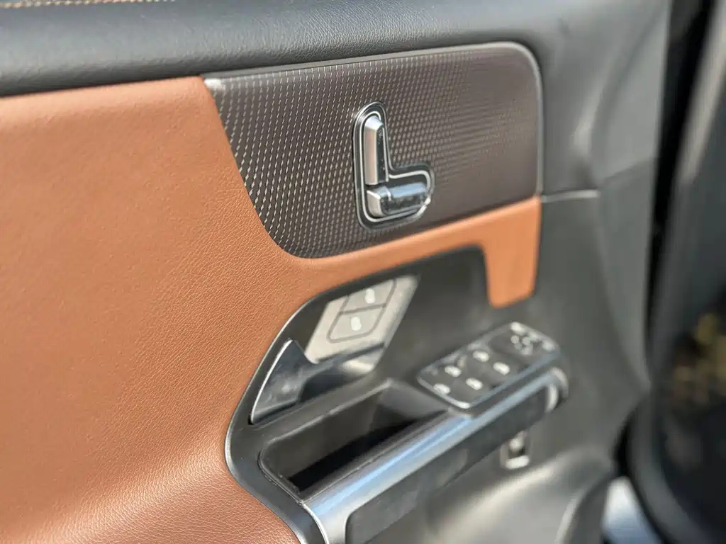 MERCEDES BENZ GLB 2022