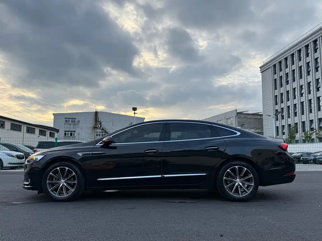 BUICK LACROSSE 2020