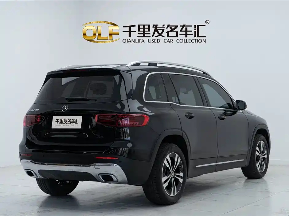 MERCEDES BENZ GLB 2024