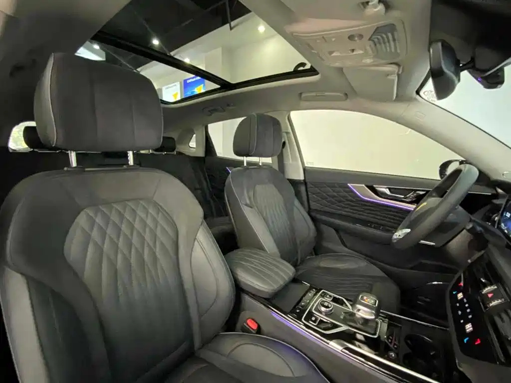 HONGQI HS5 2022