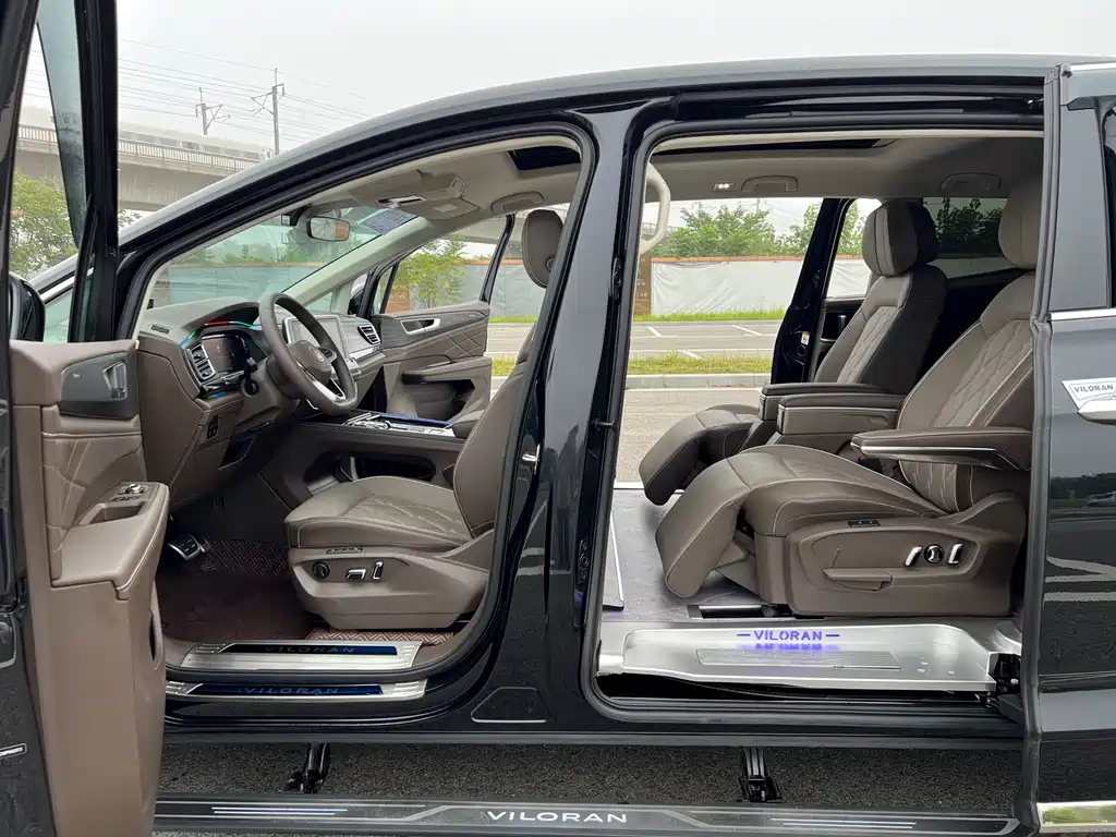 VOLKSWAGEN VILORAN 2024