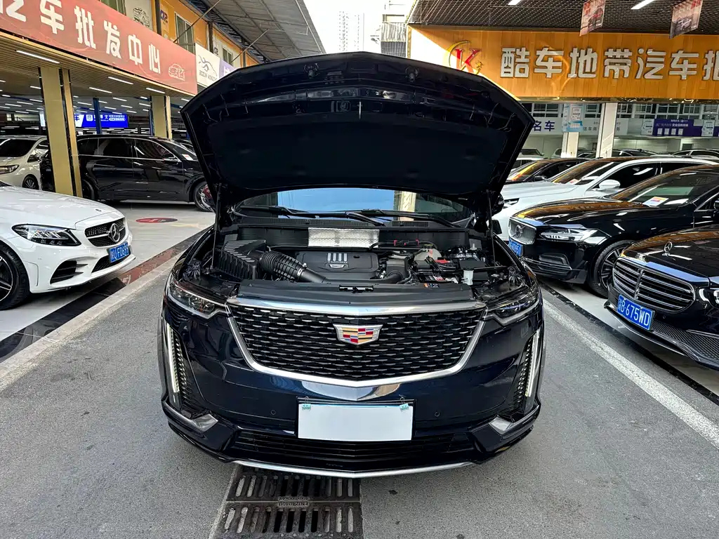 CADILLAC XT6 2022