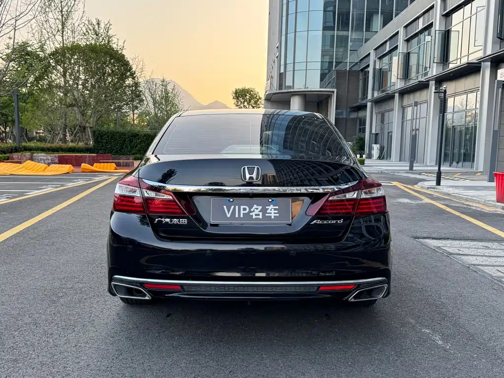 HONDA ACCORD 2019