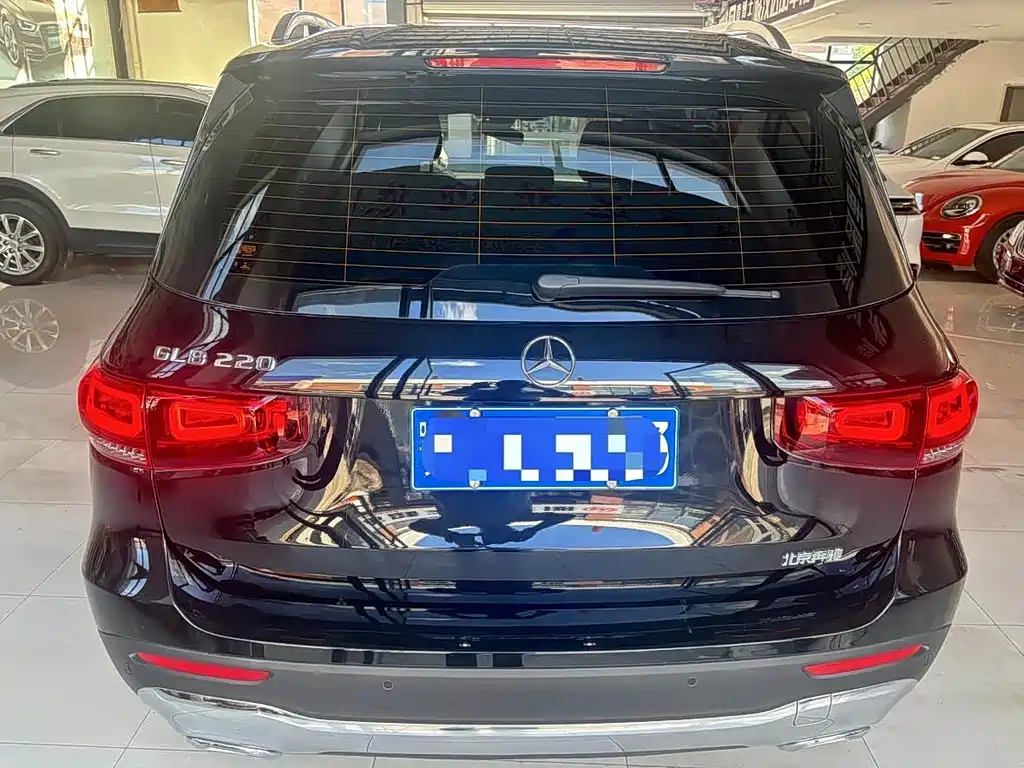 MERCEDES BENZ GLB 2023