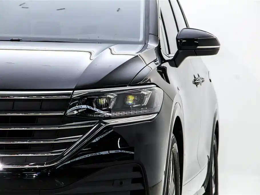 VOLKSWAGEN VILORAN 2025