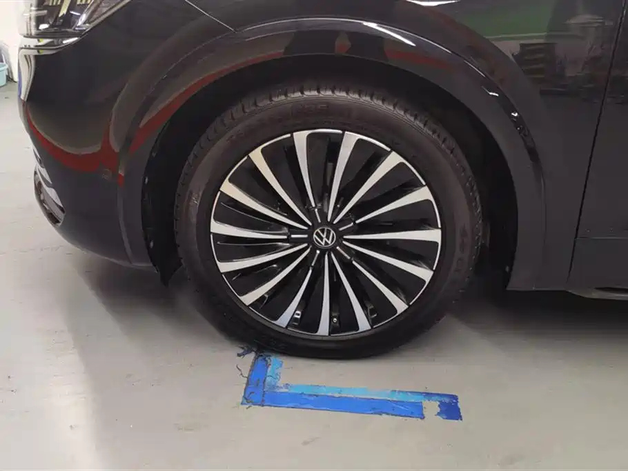 VOLKSWAGEN VILORAN 2022