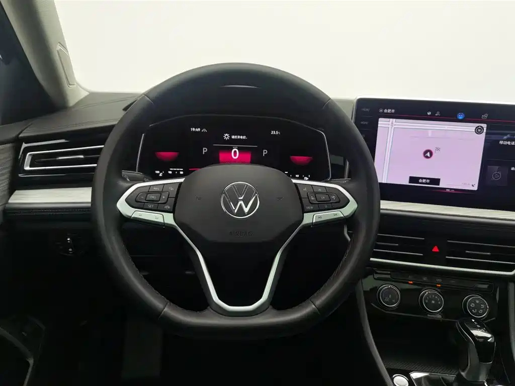 VOLKSWAGEN SAGITAR 2022