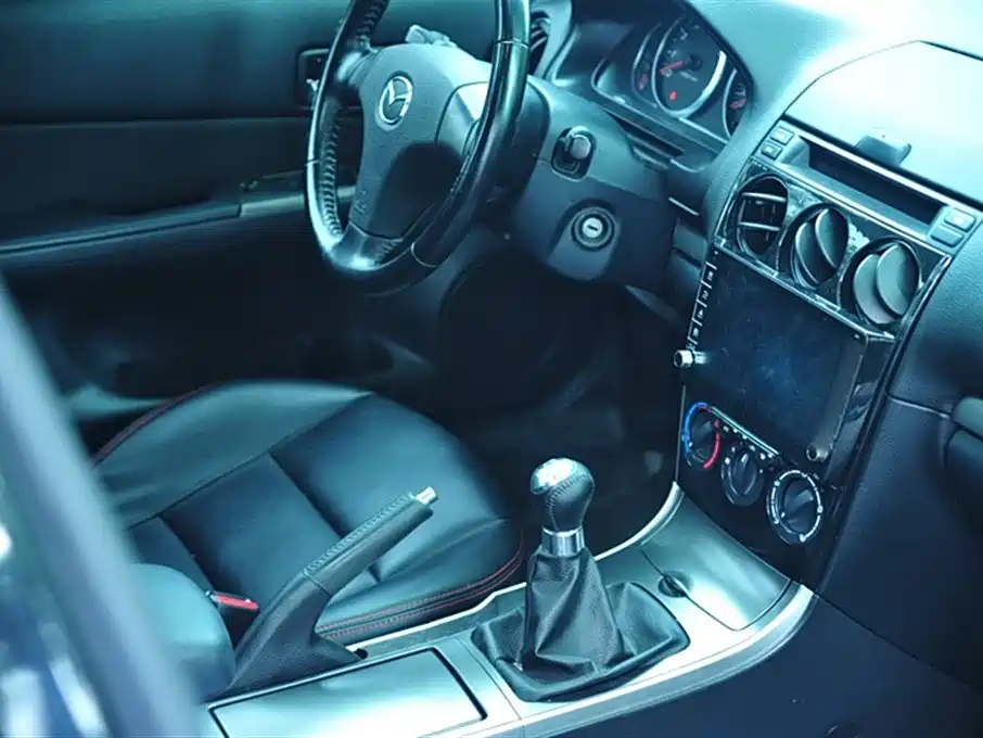 MAZDA 6 2015