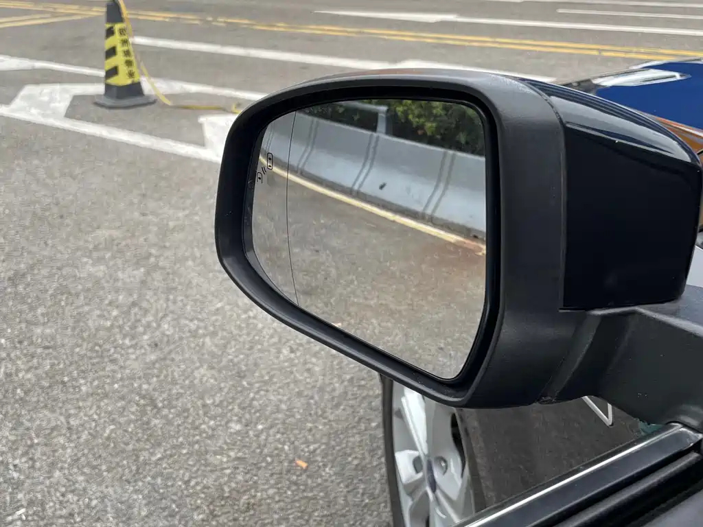 FORD MONDEO - WINNER 2012