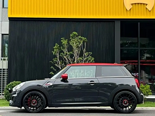 MINI JCW  2020
