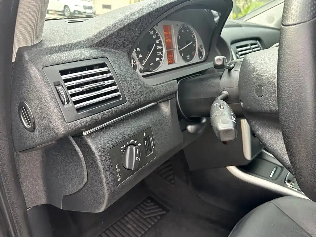 MERCEDES BENZ B-CLASS 2009