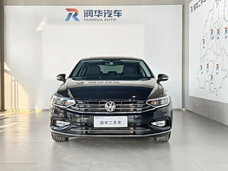 VOLKSWAGEN MAGOTAN 2020