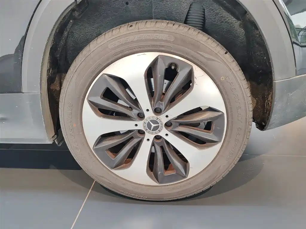 MERCEDES BENZ GLB 2021