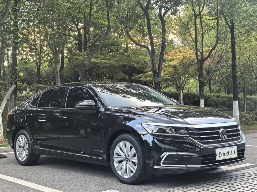 VOLKSWAGEN PASSAT 2021