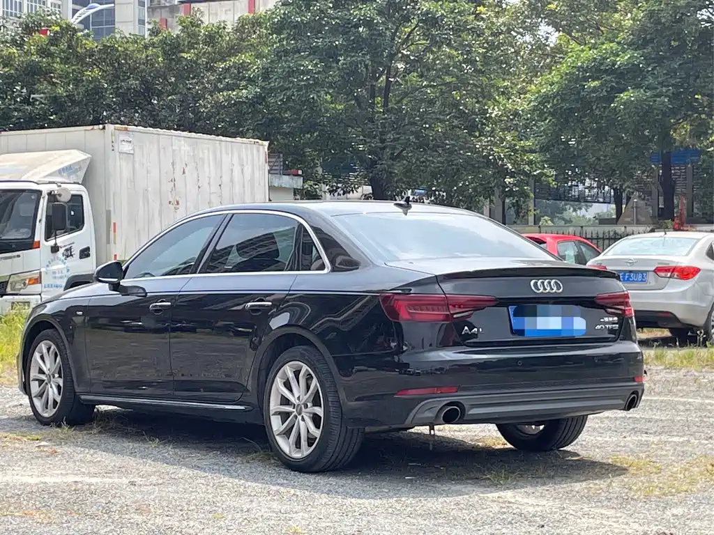 AUDI A4L 2019