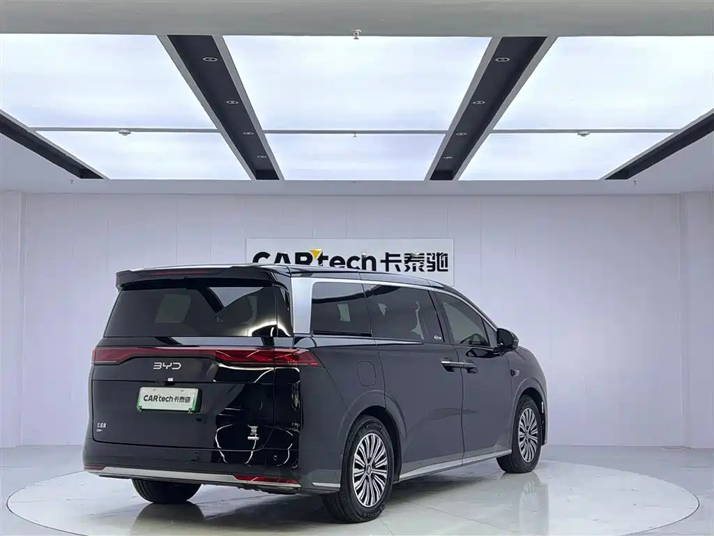 BYD XIA 2025