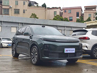 Заказать LI AUTO L6