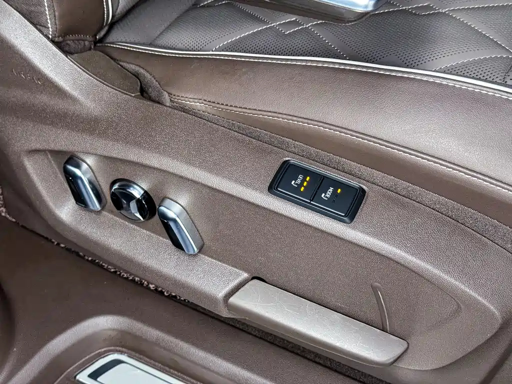 VOLKSWAGEN VILORAN 2024