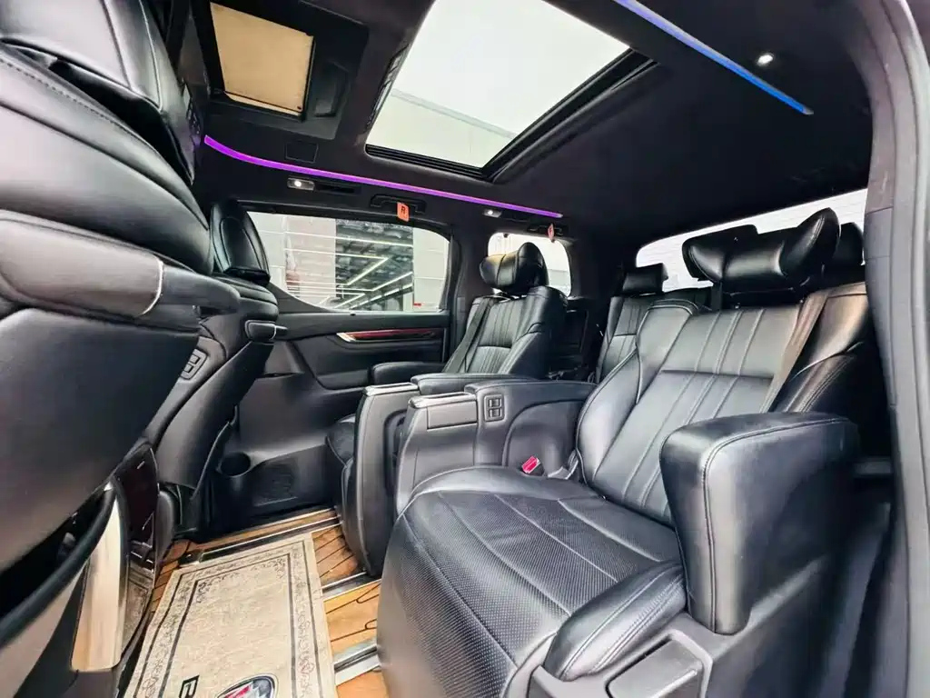 TOYOTA ALPHARD 2016
