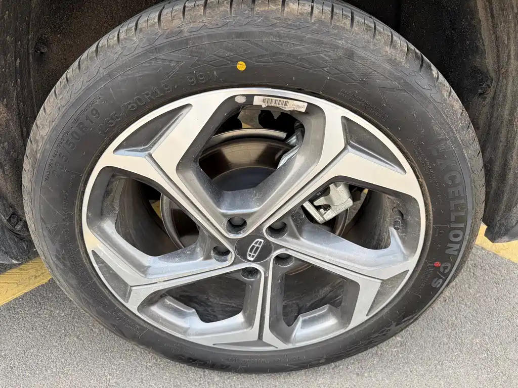 GEELY AUTO MONJARO 2025