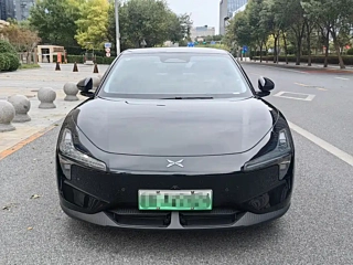 Заказать XPENG MOTORS MONA M03