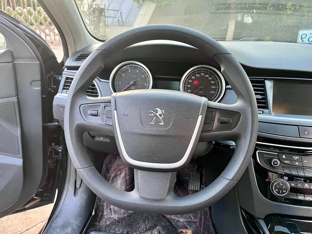 PEUGEOT 508 2017