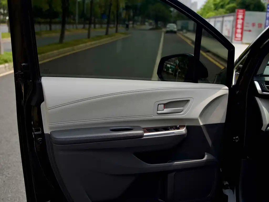 TOYOTA SIENNA SIENNA 2024