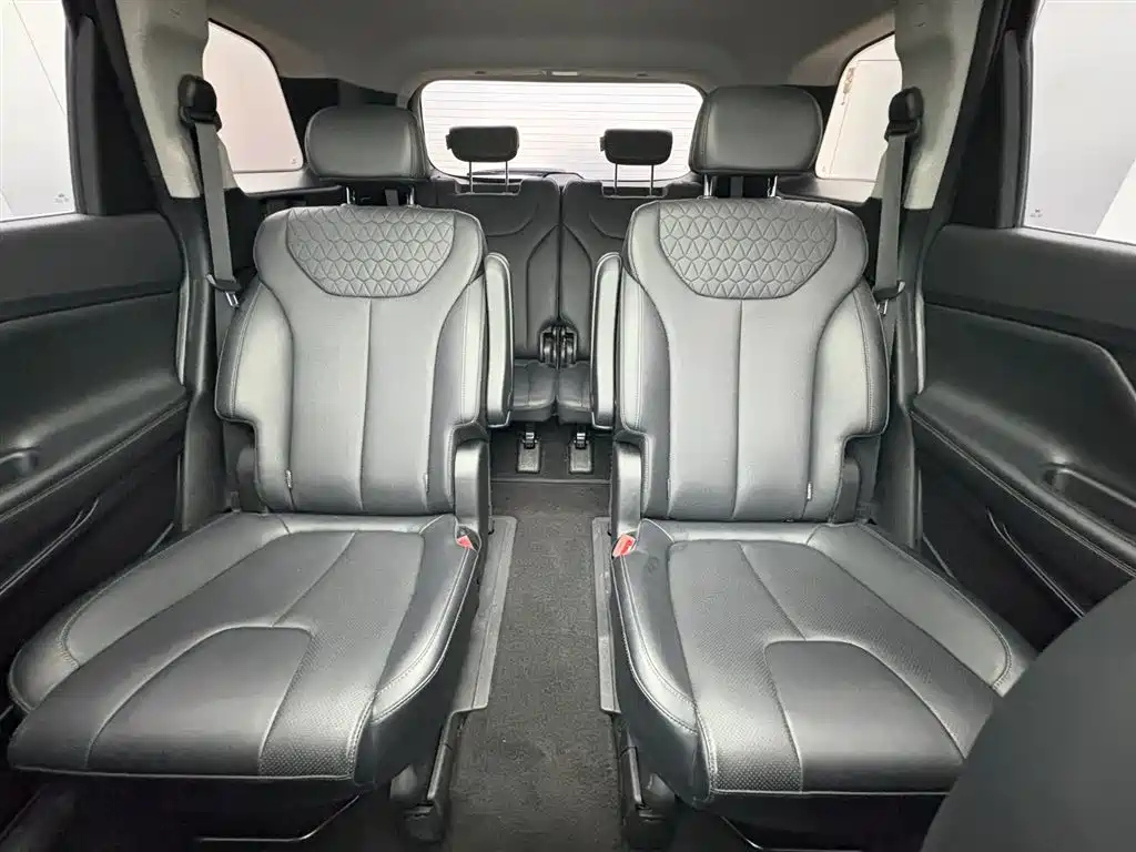 HYUNDAI SANTAFE 2020