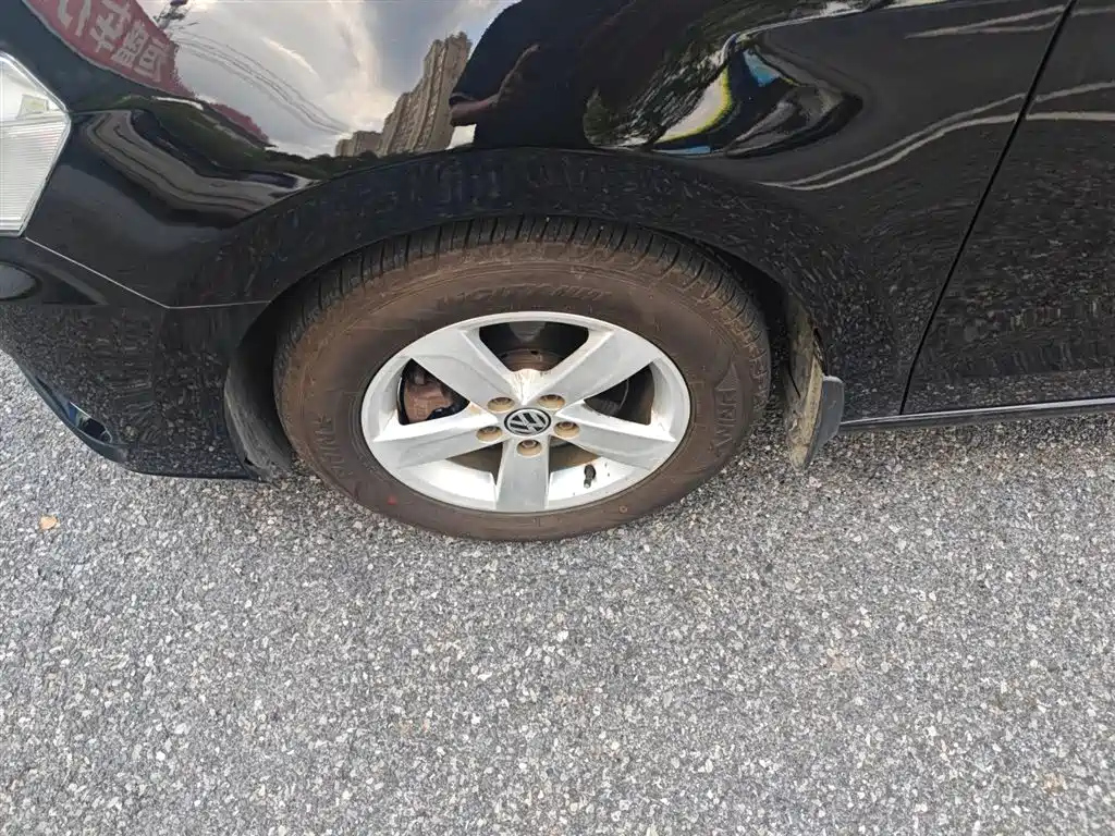 VOLKSWAGEN JETTA 2017