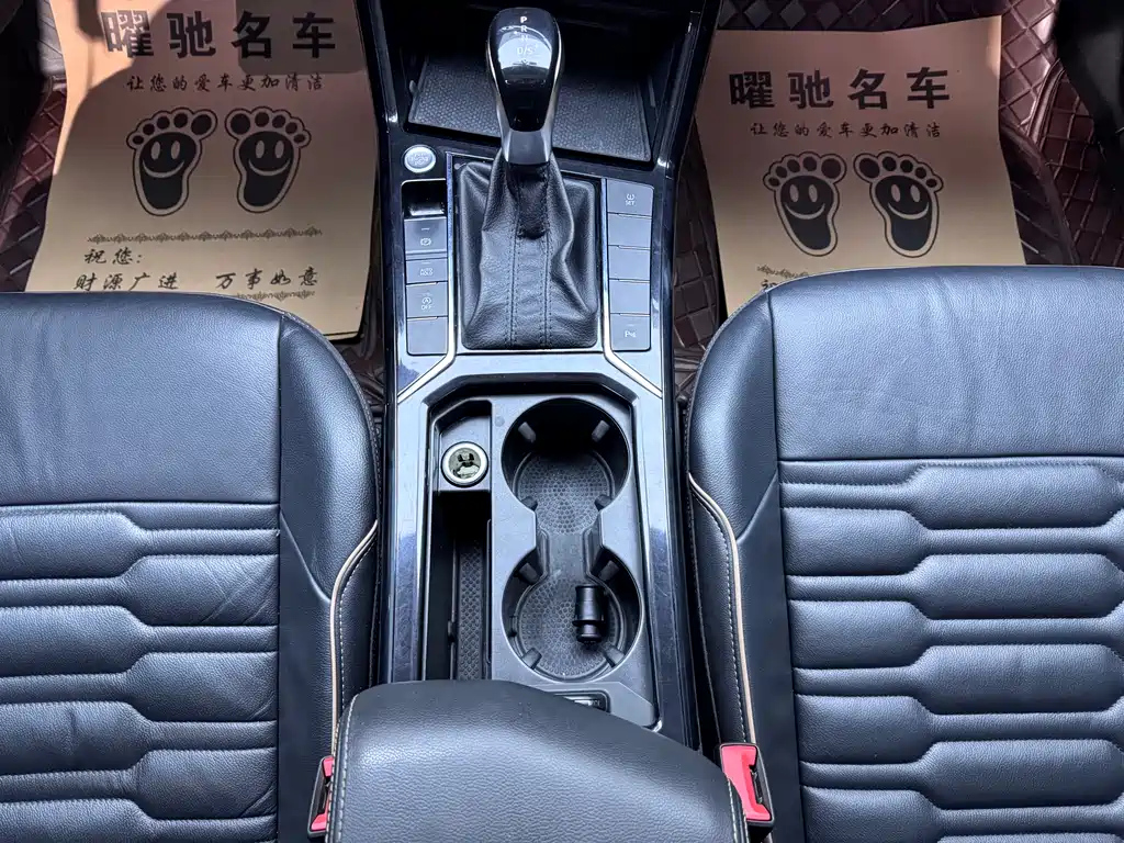 VOLKSWAGEN PASSAT 2019