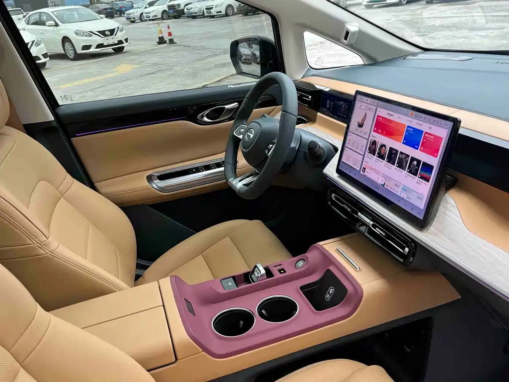 TRUMPCHI E8 NEW ENERGY 2024