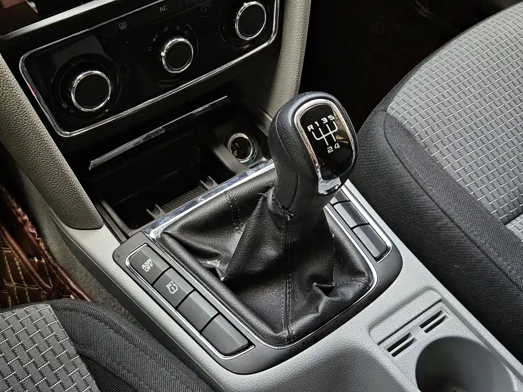 SKODA SUPERB 2009