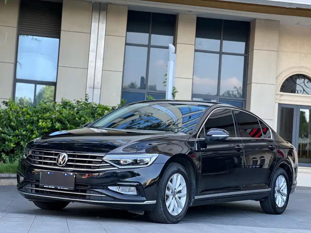 Аукционный лист VOLKSWAGEN MAGOTAN 2019