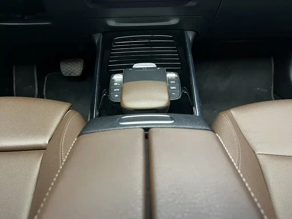 MERCEDES BENZ GLB 2022