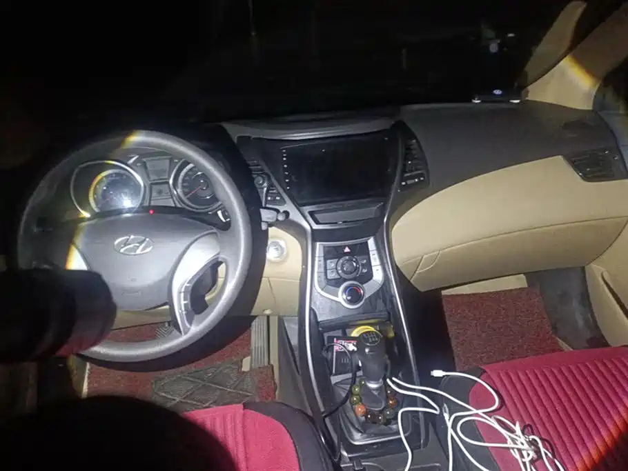 HYUNDAI ELANTRA 2014