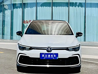 VOLKSWAGEN GOLF  2021