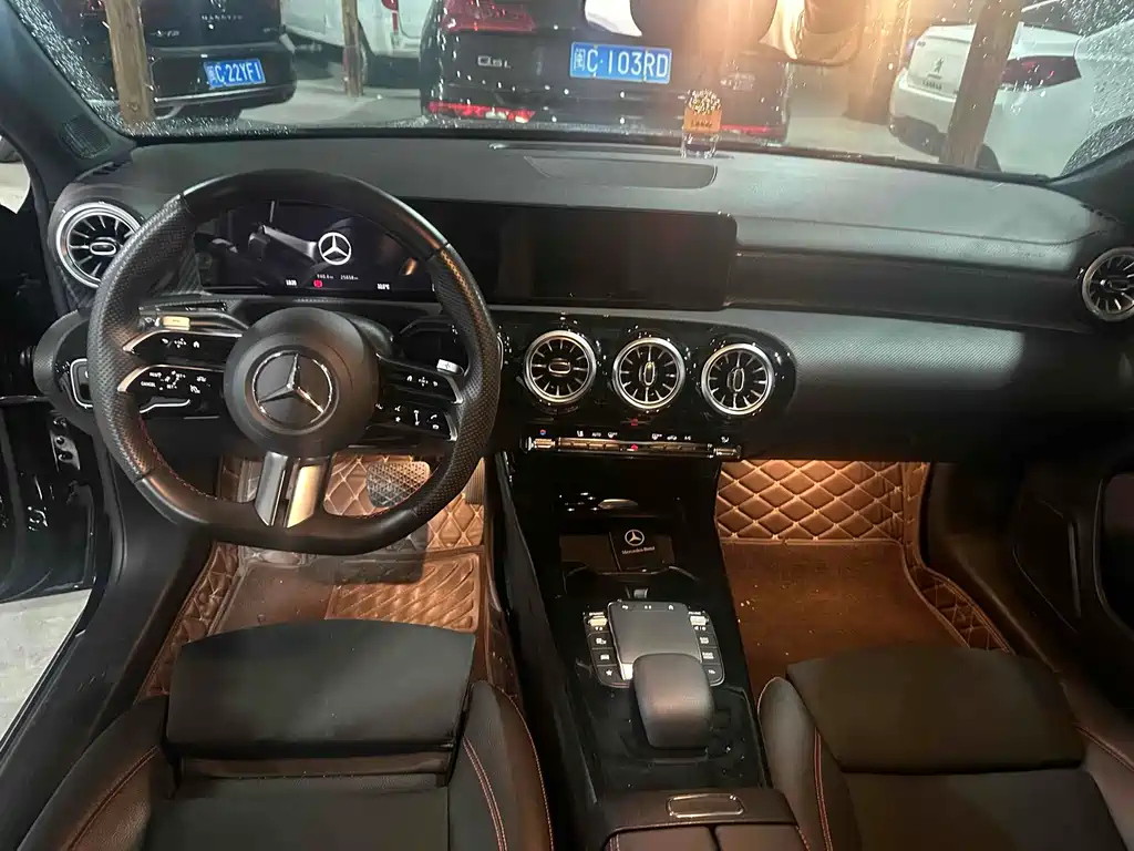 MERCEDES BENZ A-CLASS 2024