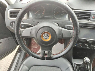 VOLKSWAGEN SANTANA 2013