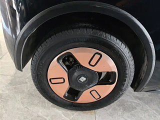 BAO JUN KIWI EV  2021 YEAR  3 YUAN LITHIUM 2021